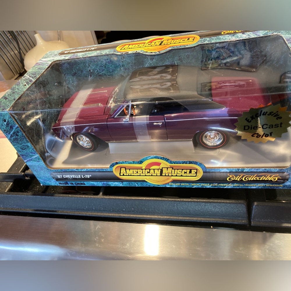 Ertl 1967  Chevelle L78 purple toys r us limited store edition sold local